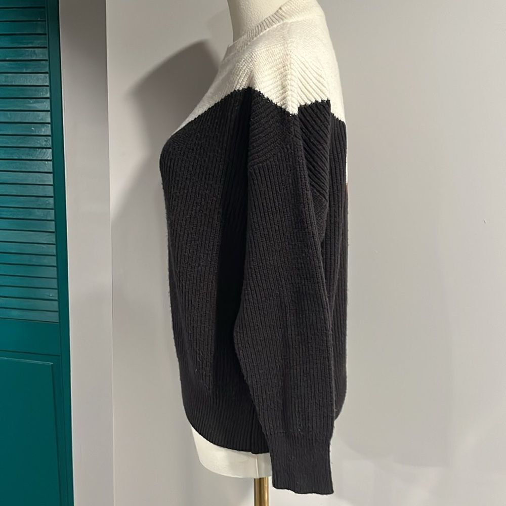 Sophie Rue NWOT color block crew neck Sweater - Black, White, and Red - XS - Picture 4 of 8